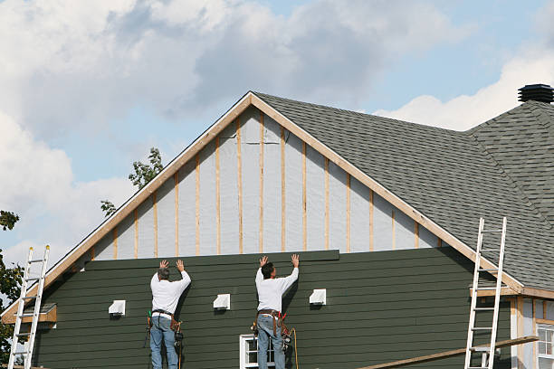 Professional Siding Contractor technician working in Akron, IN